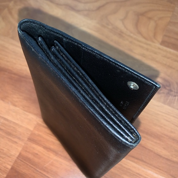 Authentic Prada Large Saffiano Leather Wallet - Picture 13 of 16